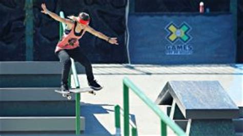 Skateboarder Leticia Bufoni bares all